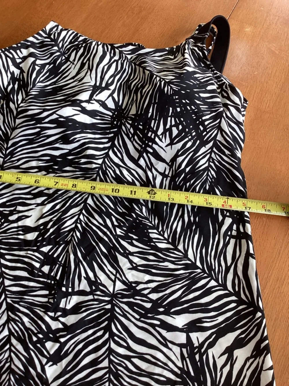 Athleta Black and White Athletic Swim Dress size 38 D/DD - no bottoms